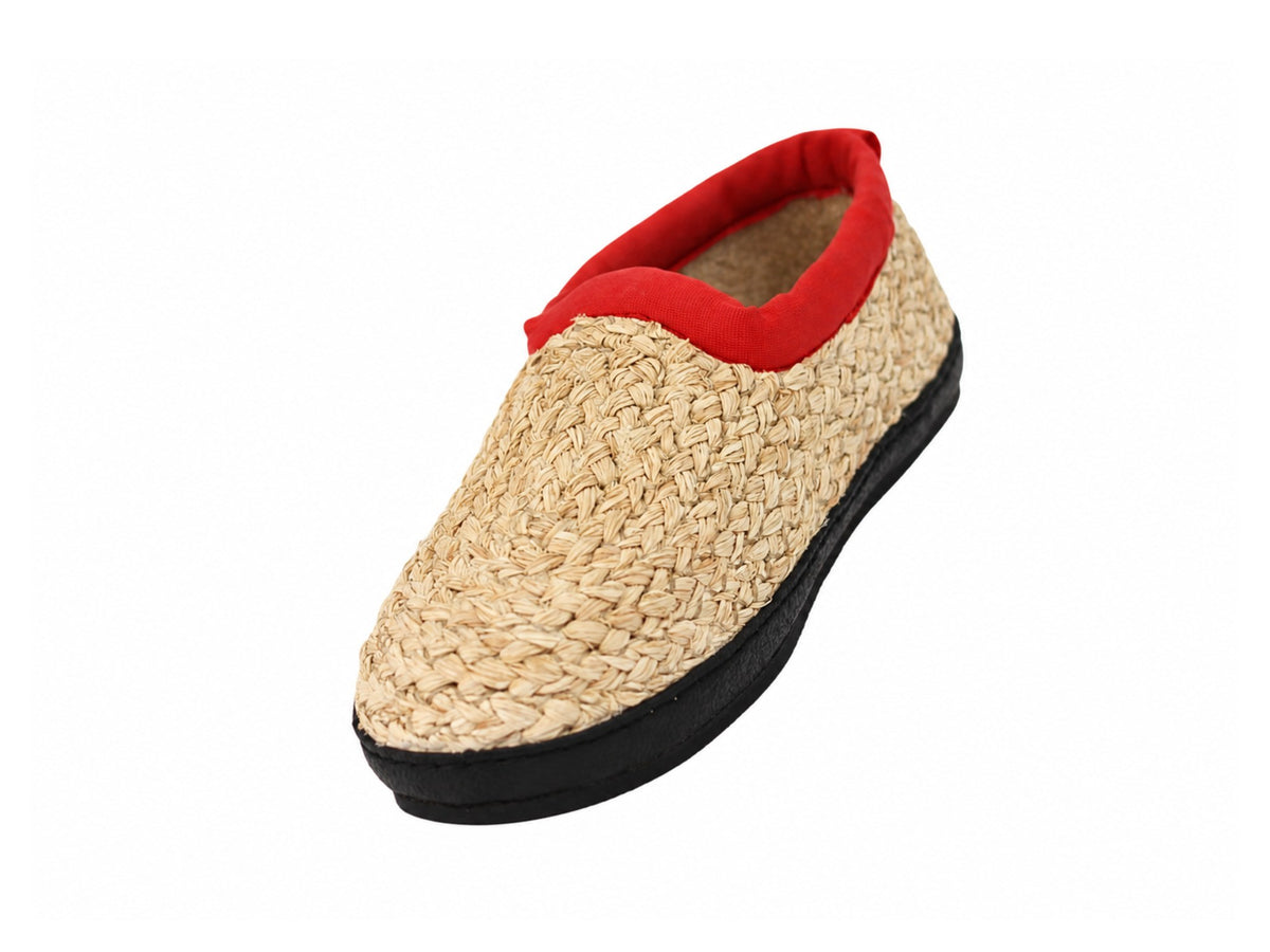 Strohschuhe Black Edition rot – schräg von vorne